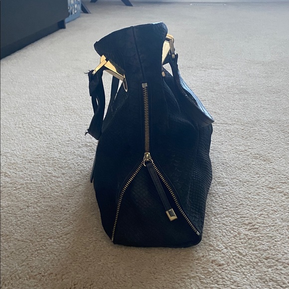 Black Vince Camuto purse - Picture 7 of 8